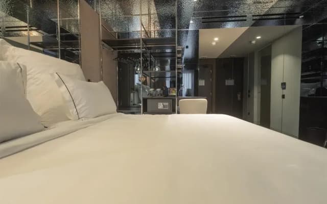 Adia Aluma Athens, Curio Collection By Hilton - photo 3