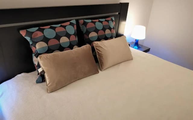 Sleep & Go Faro Airport Guest House - photo 2
