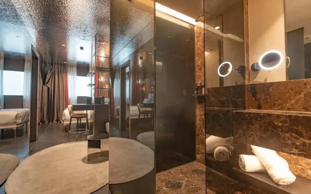 Adia Aluma Athens, Curio Collection By Hilton - photo 5
