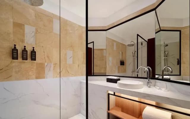 Sheraton Jakarta Soekarno Hatta Airport - photo 3