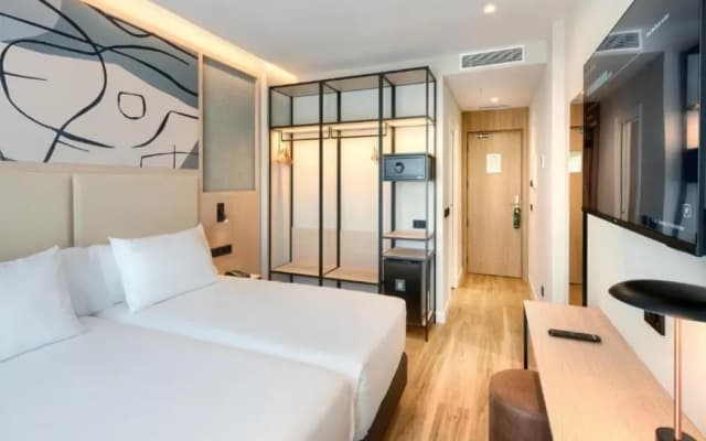 Sercotel Rosaleda Málaga - photo 5