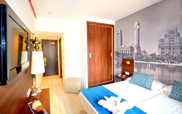Hotel Adonis Plaza - photo 2