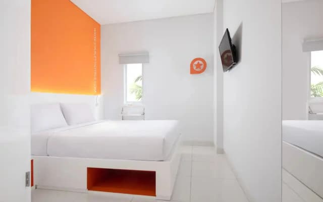 Starlet Hotel Serpong - photo 3