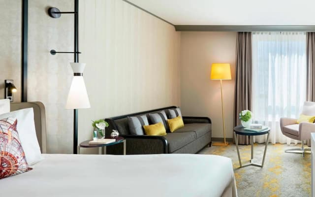 Renaissance Paris La Defense Hotel - photo 3
