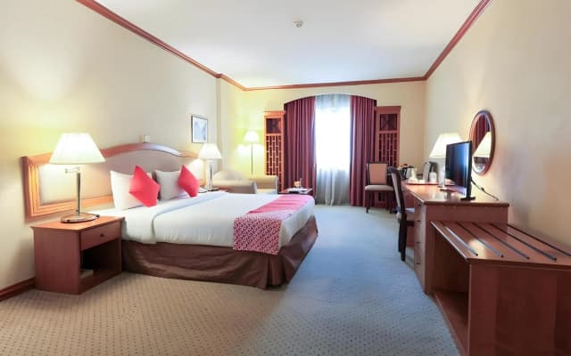 The George Hotel - photo 3