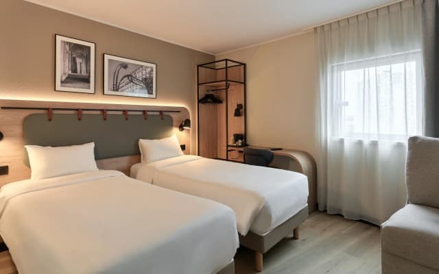 Campanile Paris Est - Porte de Bagnolet Hotel - photo 6