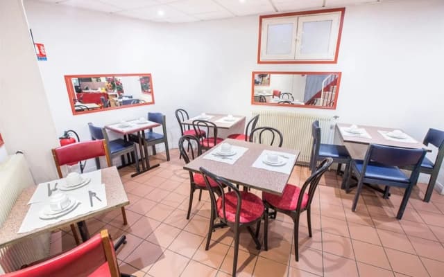 Hipotel Paris Belgrand Marie 20ème - photo 5