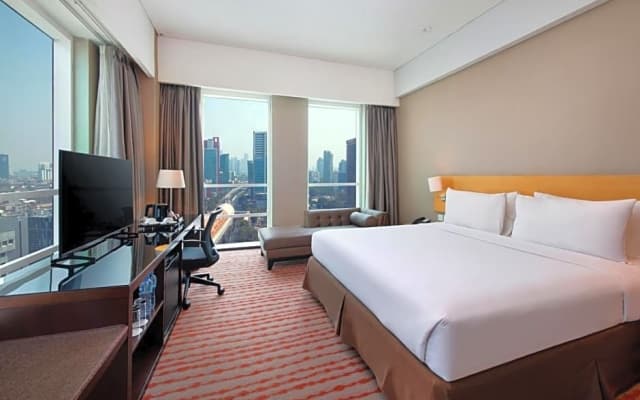 JS Luwansa Hotel and Convention Center - photo 7