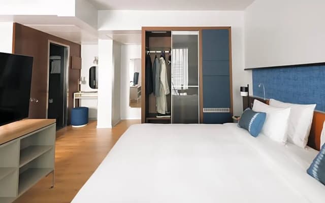 Crowne Plaza Madrid - Centre Retiro by IHG - photo 8