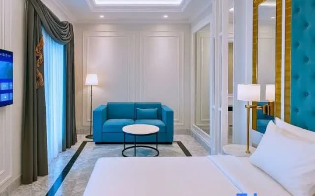 The Grantage Hotel & Sky Lounge - photo 1