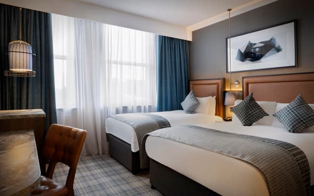 Leonardo Royal Hotel Edinburgh - photo 3