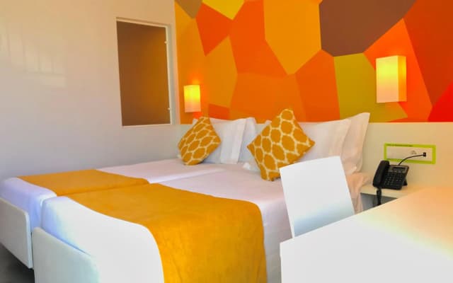 Hotel 3K Faro Aeroporto - photo 3