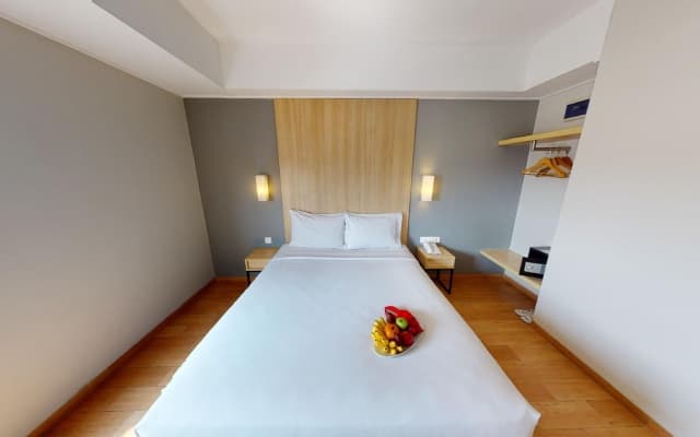 Hotel Citradream Bintaro - photo 1