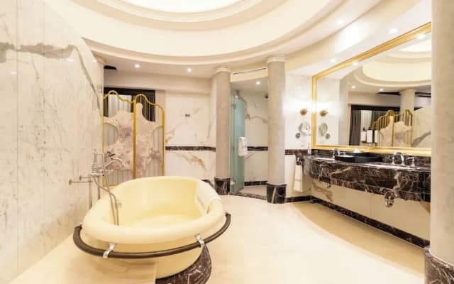 Wyndham Casablanca Jakarta - photo 7