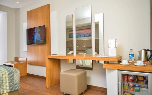 Hakcan Hotel - photo 2