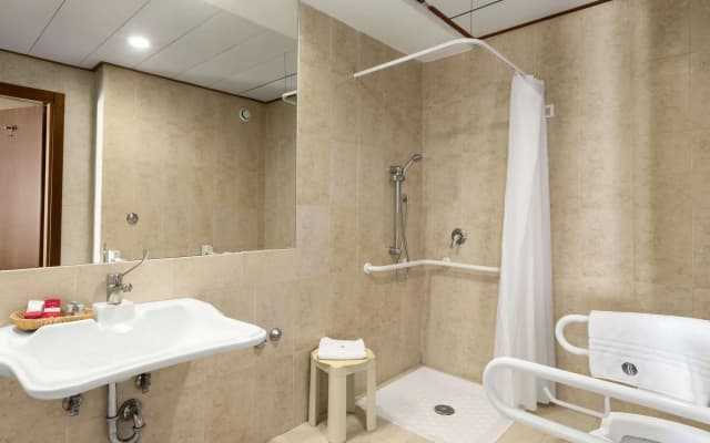 Ramada by Wyndham Naples - photo 5