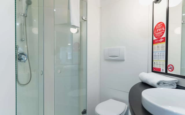 Ibis Hotel Alicante - photo 7