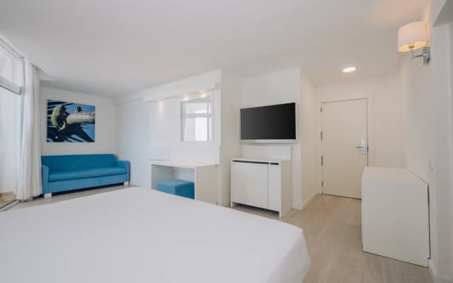 Iberostar Waves Bouganville Playa - photo 3