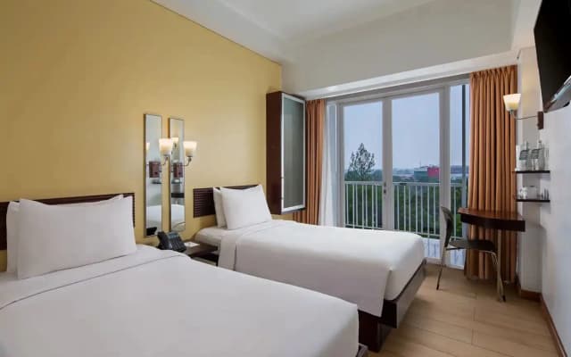 Hotel Santika BSD City Serpong - photo 2