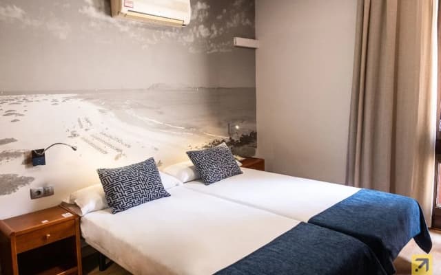 Hotel Adonis Plaza - photo 4