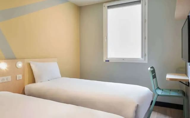 ibis budget Saint Maurice Hotel - photo 2