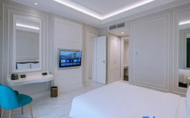 The Grantage Hotel & Sky Lounge - photo 10