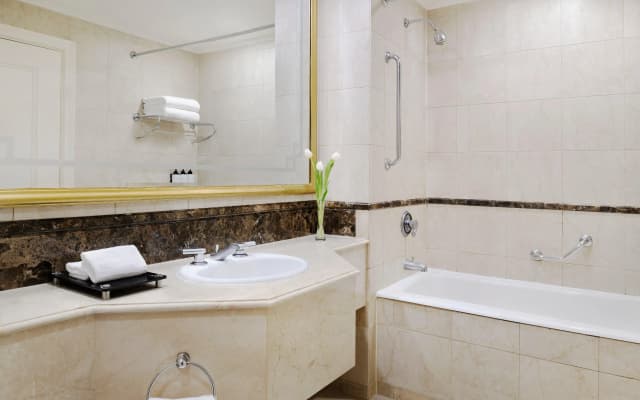 InterContinental Dar Al Hijra Madinah by IHG - photo 8