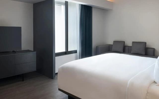 Radisson Hotel Don Mueang Bangkok - photo 4
