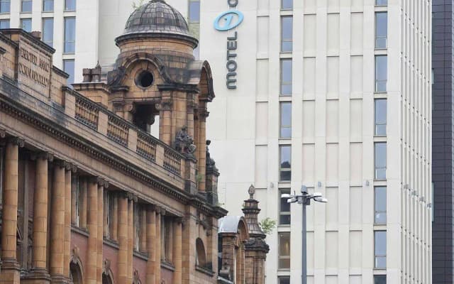 Motel One Manchester-Piccadilly - photo 1