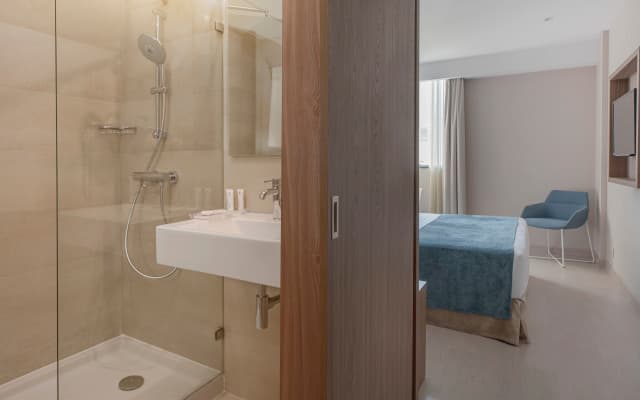Dorma Saldanha Hotel - photo 9
