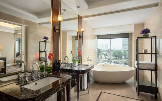 Hotel Indonesia Kempinski Jakarta - photo 9