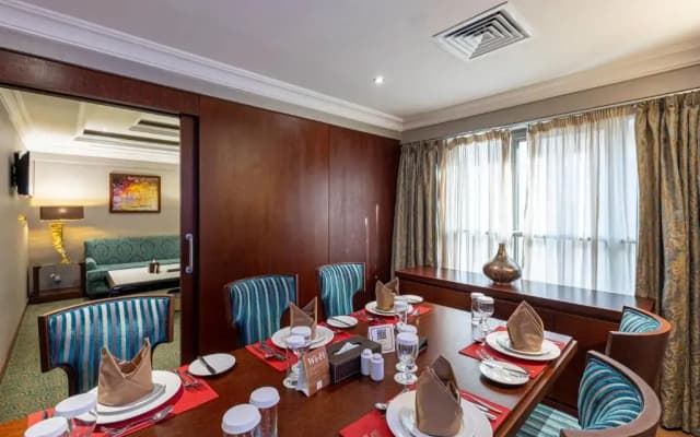 Al Aqeeq Madinah Hotel - photo 5