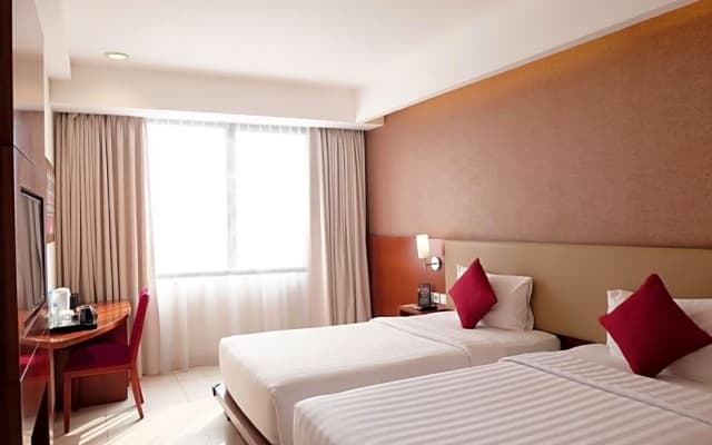 Hotel Santika Premiere Bintaro - photo 4