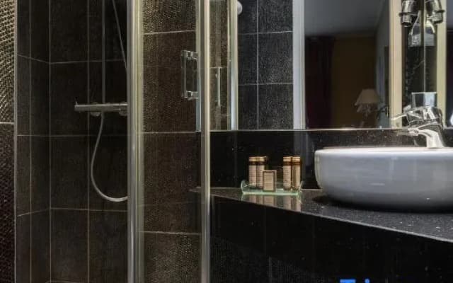 Neuilly Park Hotel - photo 16