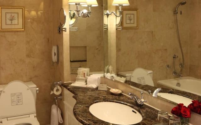 Hotel Gran Mahakam - photo 6