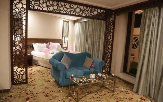 Violet Hotel - photo 5
