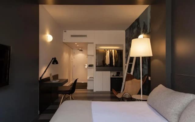 Sixties Ramblas Hotel - photo 3
