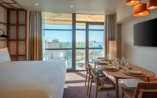 Canopy by Hilton Cannes - photo 3