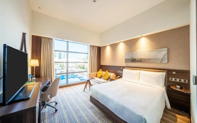 Hampton by Hilton Dubai Airport - photo 5