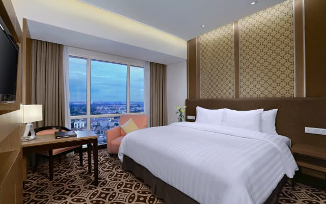 Atria Hotel Gading Serpong - photo 1
