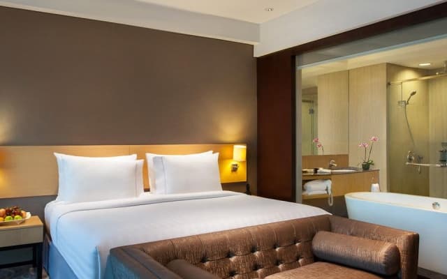 JS Luwansa Hotel and Convention Center - photo 3