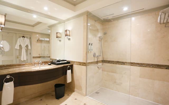 Wyndham Casablanca Jakarta - photo 3
