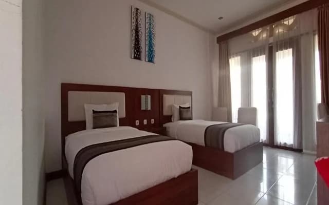 Friends Beach Hotel - photo 3