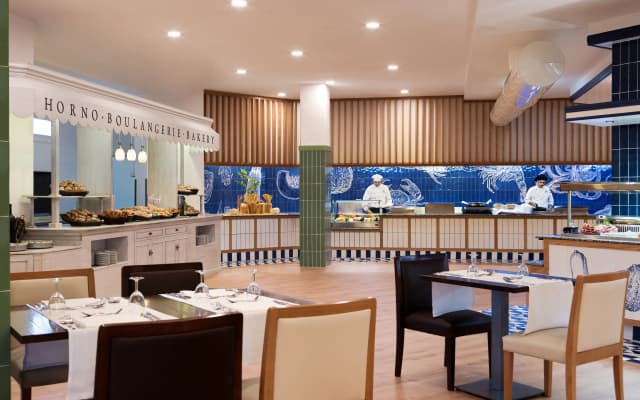 H10 Las Palmeras Hotel - photo 2