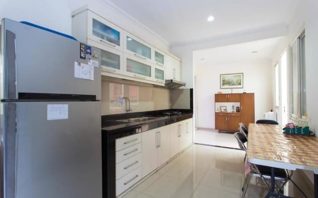 RedDoorz Plus near Siloam Karawaci - photo 5