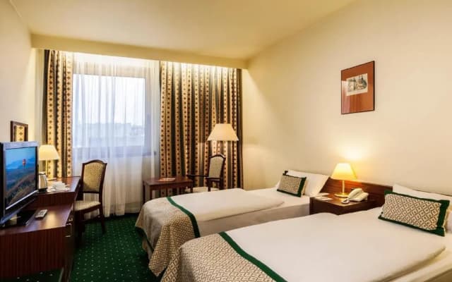 Danubius Hotel Hungaria City Center - photo 1