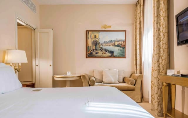 Golden Tower Hotel & Spa - photo 3