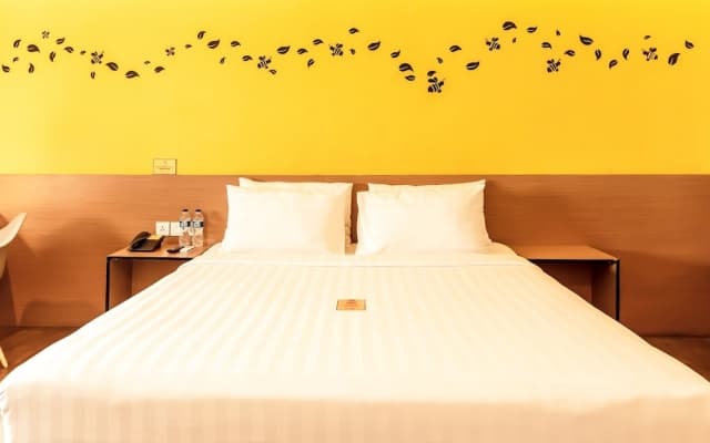 Yellow Bee Tangerang - photo 6