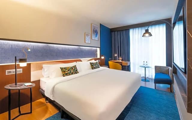 Crowne Plaza Madrid - Centre Retiro by IHG - photo 14