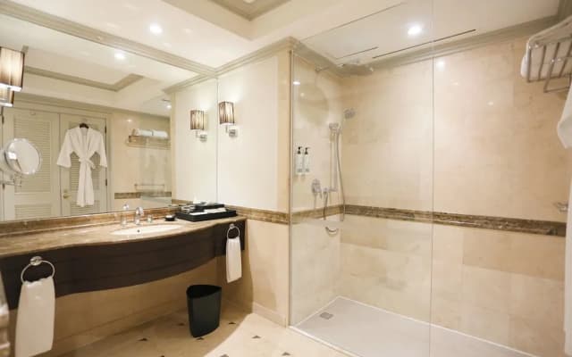 Wyndham Casablanca Jakarta - photo 3